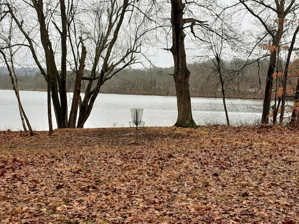 Hole 5 FDR State Park with trees and water