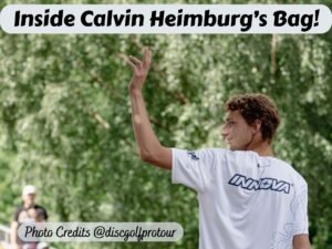 Picture of Calvin Heimburg waving to crowd. Photo credits @discgolfprotour